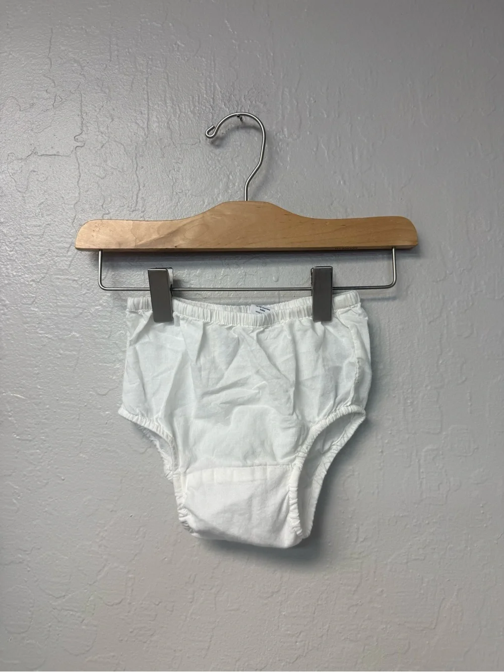 GAP follow us